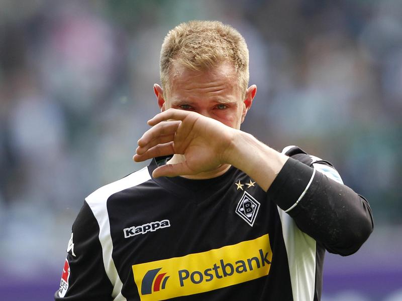 Bei Gladbachs Keeper Marc-André ter Stegen kamen nach dem Abpfiff die Tränen. Foto: Roland Weihrauch Bei Gladbachs Keeper Marc-André ter Stegen kamen nach dem Abpfiff die Tränen. Foto: Roland Weihrauch