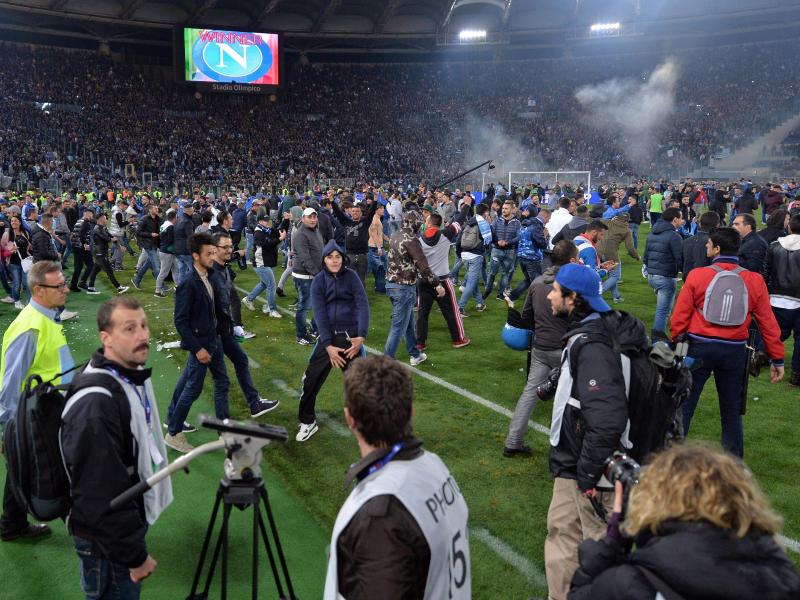 Neapels Fans hatten beim Pokalfinale für einen Skandal gesorgt. Foto: Ettore Ferrari