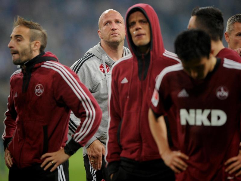 Nürnbergs Trainer Roger Prinzen musste mit seinem Team den Abstieg und die Pfiffe ertragen Nürnbergs Trainer Roger Prinzen musste mit seinem Team den Abstieg und die Pfiffe ertragen