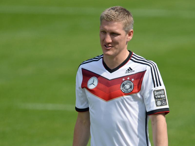Bastian Schweinsteiger wird behutsam aufgebaut. Foto: Andreas Gebert Bastian Schweinsteiger wird behutsam aufgebaut. Foto: Andreas Gebert