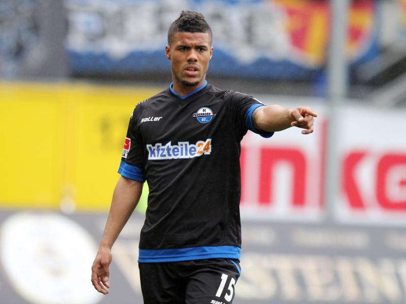 Elias Kachunga wurde vom SC Paderborn fest verpflichtet. Elias Kachunga wurde vom SC Paderborn fest verpflichtet.