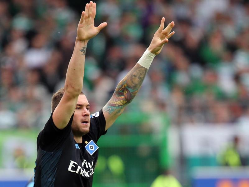 In den nächsten Tagen wird es sich entscheiden, für welchen Club Pierre-Michel Lasogga spielen wird. Foto: Daniel Karmann In den nächsten Tagen wird es sich entscheiden, für welchen Club Pierre-Michel Lasogga spielen wird. Foto: Daniel Karmann