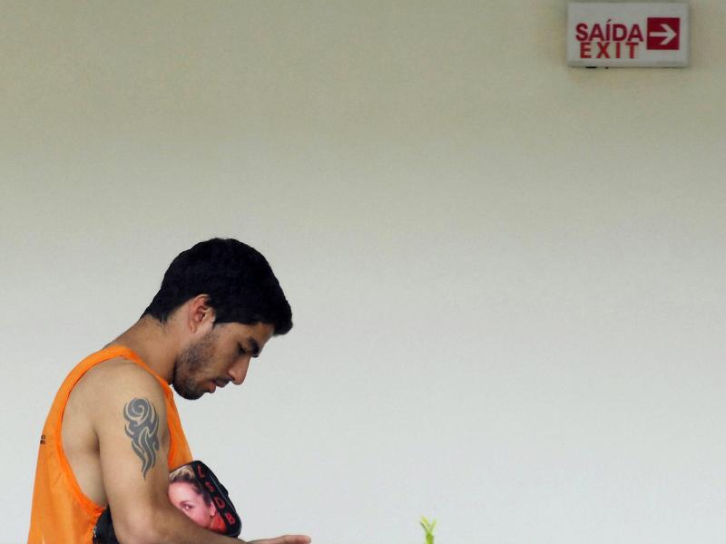 Luis Suarez begibt sich auf die Heimreise Luis Suarez begibt sich auf die Heimreise