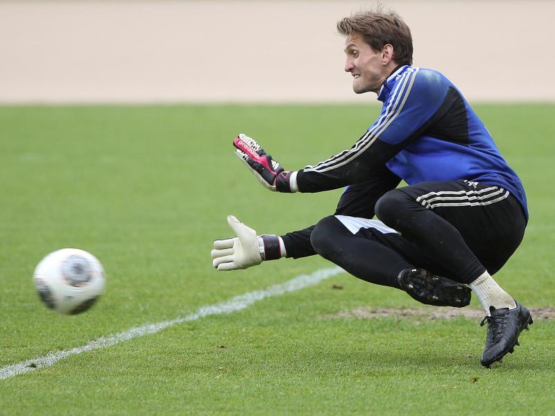 René Adler kehrt ins HSV-Tor zurück René Adler kehrt ins HSV-Tor zurück