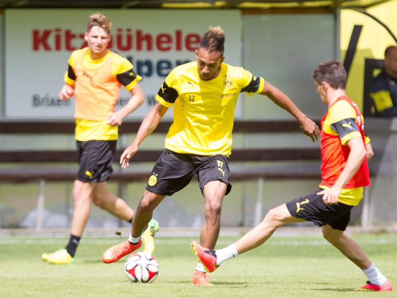 Pierre-Emerick Aubameyang musste wegen Adduktorenproblemen mit dem Training aussetzen Pierre-Emerick Aubameyang musste wegen Adduktorenproblemen mit dem Training aussetzen