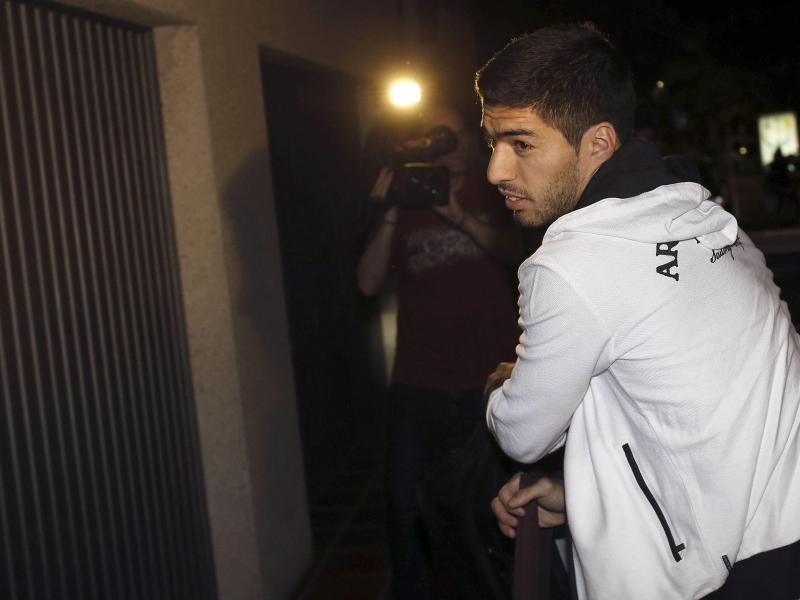 Der FC Barcelona verteidigt die Verpflichtung von Uruguays Torjäger Luis Suárez