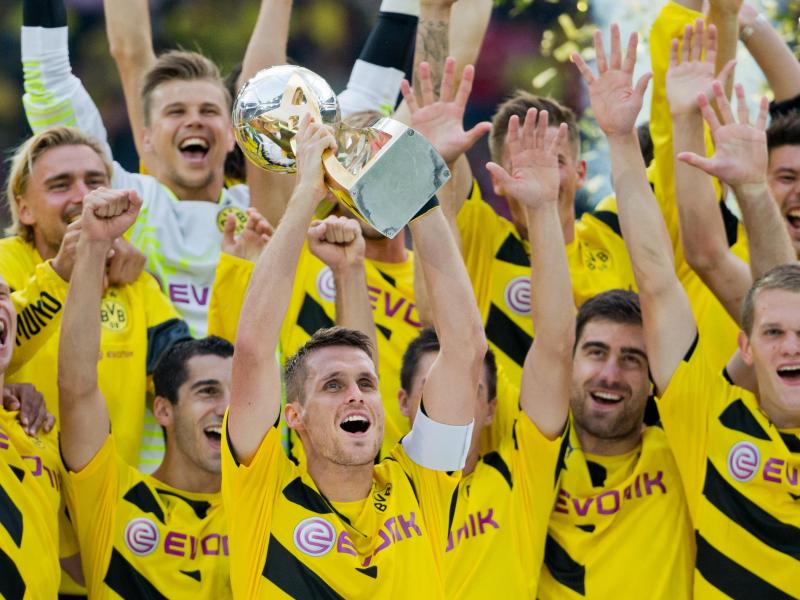 Zum fünften Mal holten die Dortmunder den Supercup. Foto: Rolf Vennenbernd