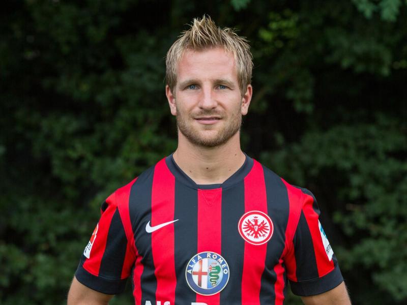 Stefan Aigner hat sich einen Eingriff am rechten Knie unterzogen Stefan Aigner hat sich einen Eingriff am rechten Knie unterzogen