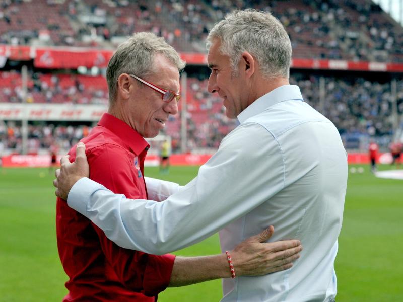 Sowohl Kölns Trainer Peter Stöger (l.) als auch HSV-Coach Mirko Slomka konnten mit dem 0:0 leben