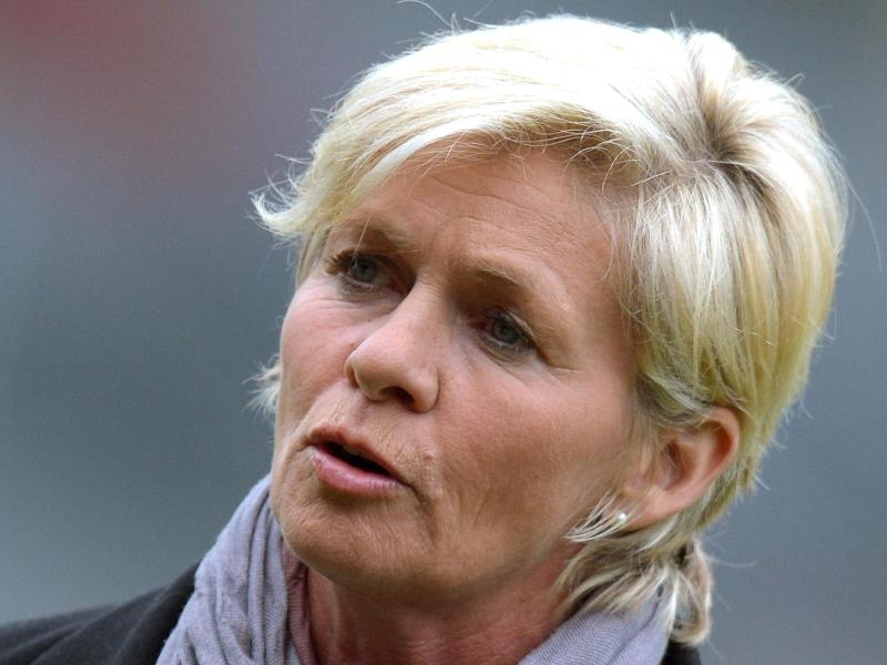 Silvia Neid wird mit dem Frauen-Nationalteam ein Testspiel gegen Frankreich absolvieren