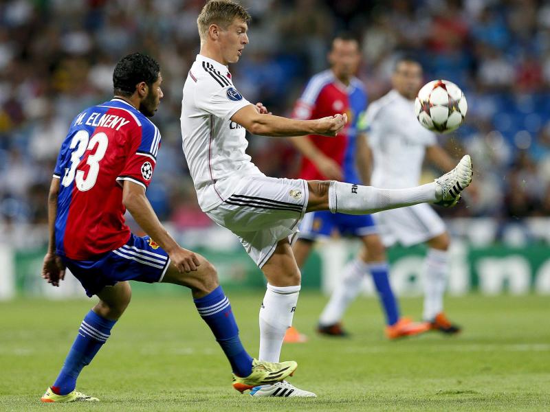 Toni Kroos (r.) gewann mit Real Madrid 5:1 gegen den FC Basel