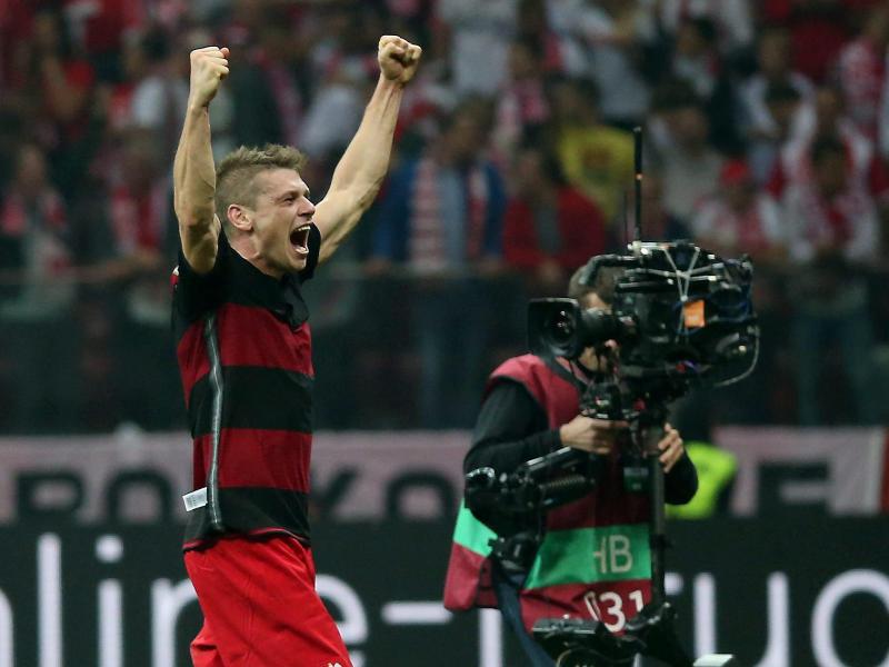 Lukasz Piszczek ist mächtig stolz auf den Sieg über den Weltmeister Lukasz Piszczek ist mächtig stolz auf den Sieg über den Weltmeister