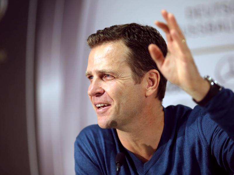 Oliver Bierhoff beruhigt die Gemüter Oliver Bierhoff beruhigt die Gemüter