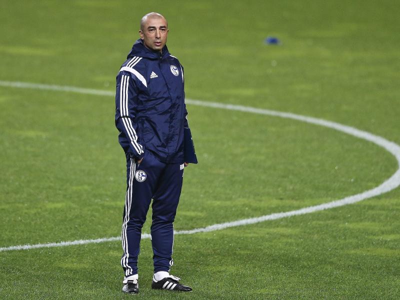 Schalke-Coach Roberto Di Matteo hofft auf eine bessere Rückrunde Schalke-Coach Roberto Di Matteo hofft auf eine bessere Rückrunde