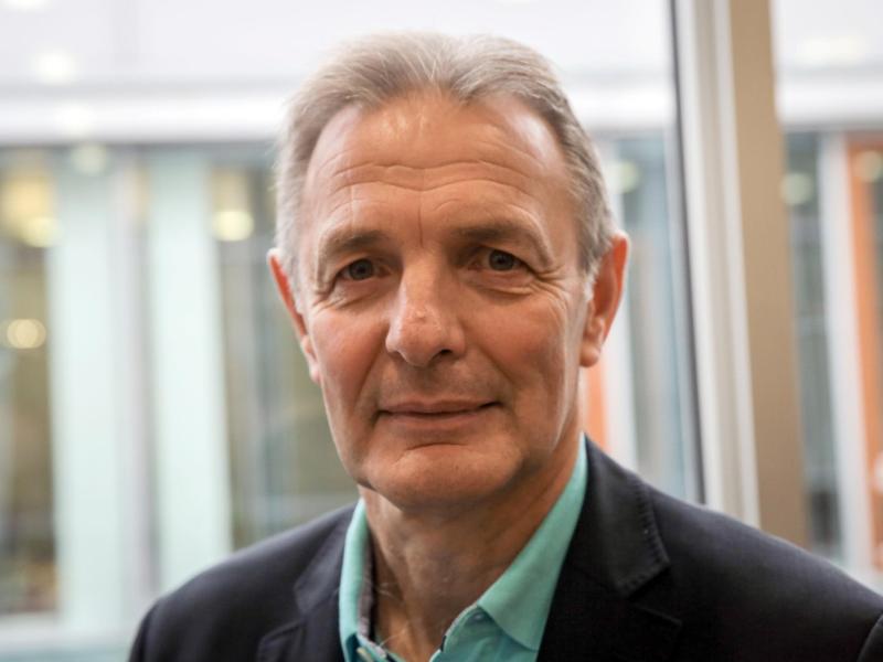 Karl-Heinz Körbel feiert am 1. Dezember seinen 60. Geburtstag Karl-Heinz Körbel feiert am 1. Dezember seinen 60. Geburtstag