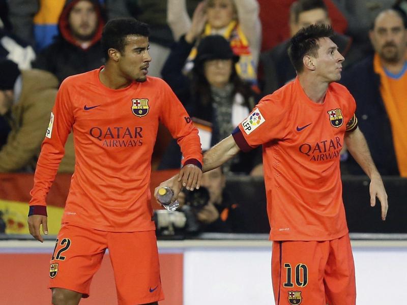 Barcelonas Star Lionel Messi wurde mit einer Wasserflasche attackiert
