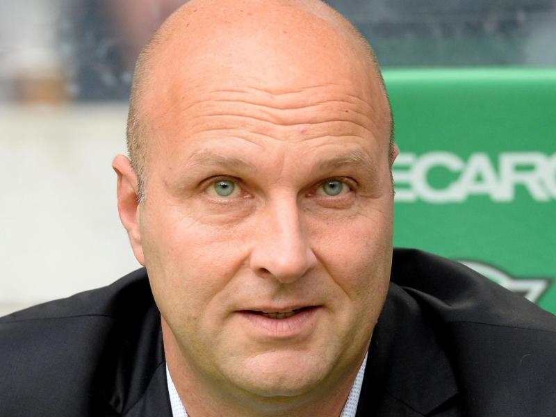 Hannovers Sportdirektor Dirk Dufner will den Kader verkleinern