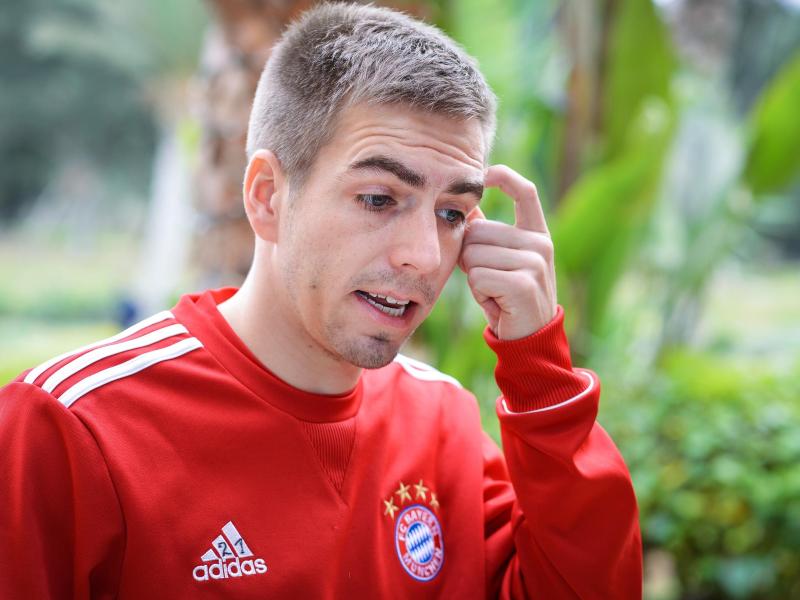 Phillip Lahm plant Mitte März wieder auf dem Platz zu stehen Phillip Lahm plant Mitte März wieder auf dem Platz zu stehen