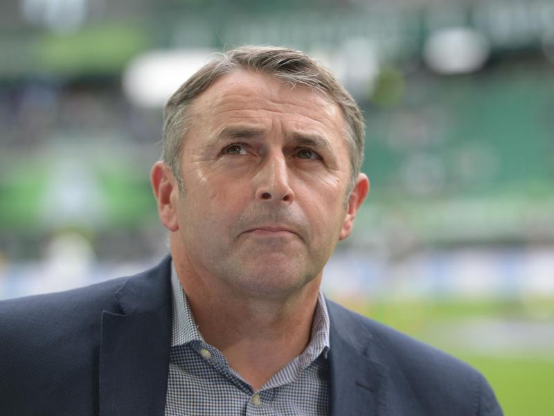 Wolfsburgs Manager Klaus Allofs resümiert die Ereignisse nach Malandas Tod