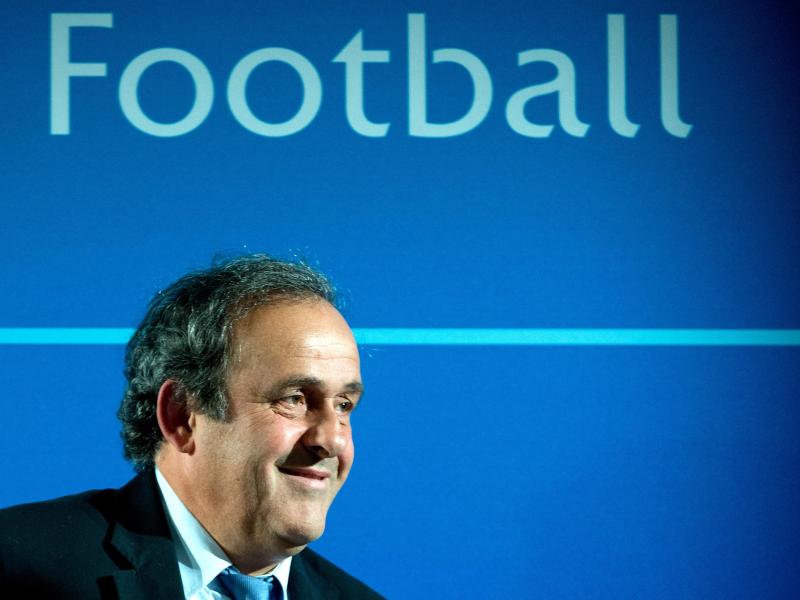 Für UEFA-Boss Michel Platini ist der Final-Termin der WM 2022 in Ordnung