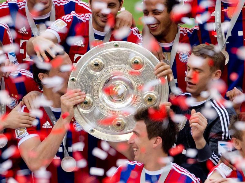 Sicher ist in der Bundesliga, dass der FC Bayern München die Meisterschale wieder in Empfang nehmen wird