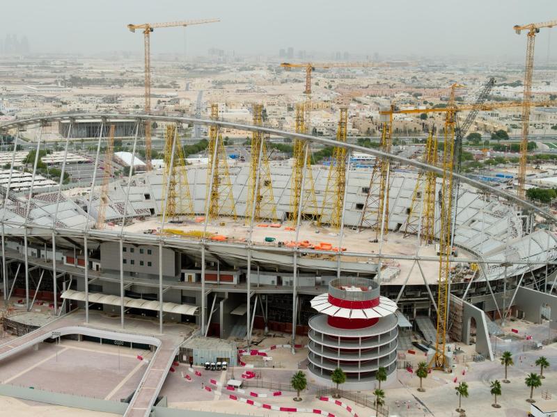 Die WM in Katar ist unter anderem wegen der Situation auf den Baustellen in der Kritik