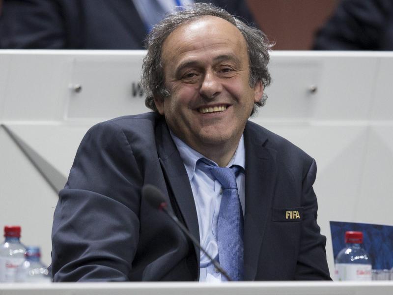 Michel Platini wäre ein Kandidat für das FIFA-Präsidenten-Amt Michel Platini wäre ein Kandidat für das FIFA-Präsidenten-Amt