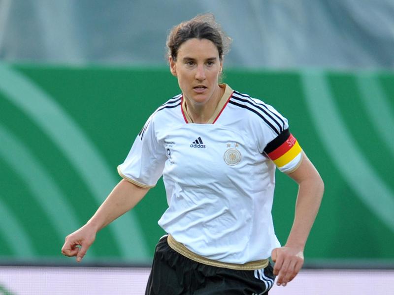 Birgit Prinz teilt sich den Platz als Europas Rekordspielerin (214 Länderspiele) nun mit Therese Sjögran