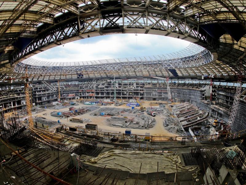 Das riesige Luschniki-Stadion in Moskau wird runderneuert