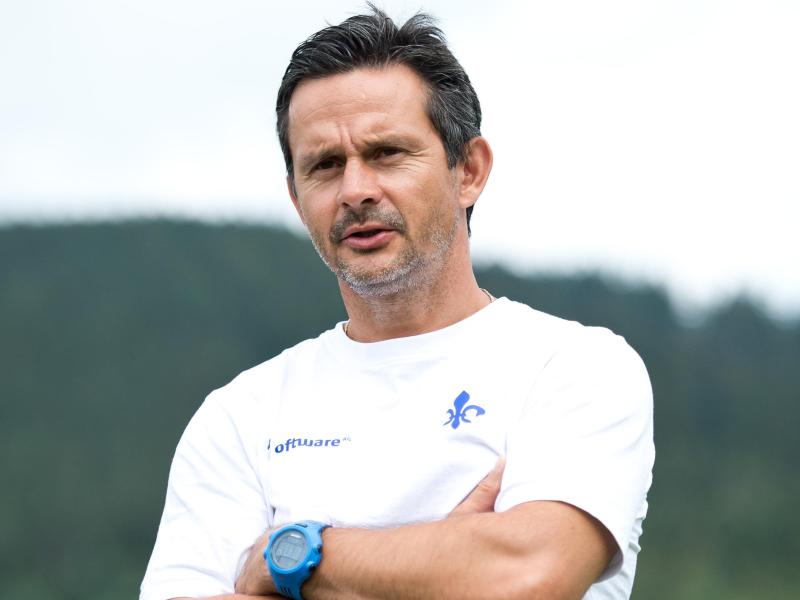 Trainer Dirk Schuster will seinen Kader noch erheblich verstärken