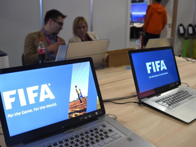 FIFA die berechnet die Weltrangliste mit einer komplizierten Formeln