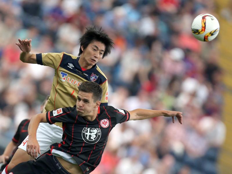 Eintracht Frankfurt besiegte den FC Tokyo mit 2:1