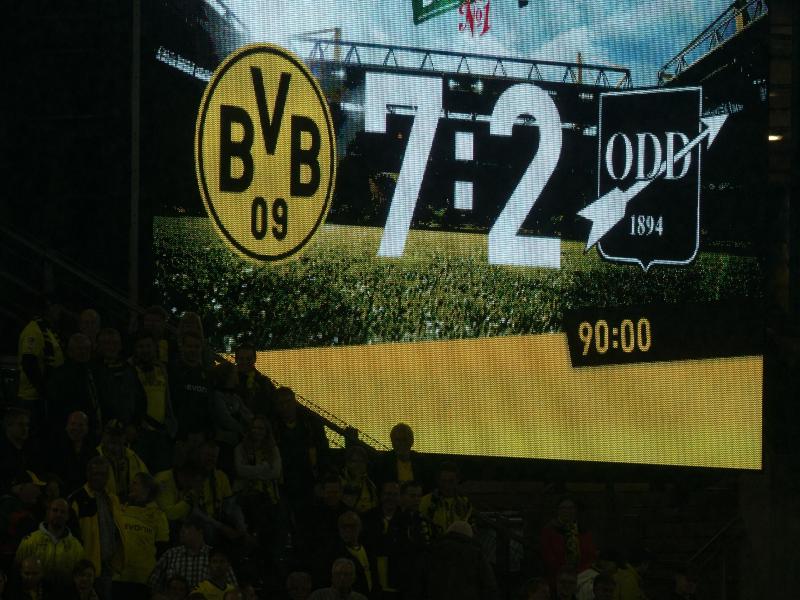 Auf der Dortmunder Anzeigetafel leuchteten einige Tore auf