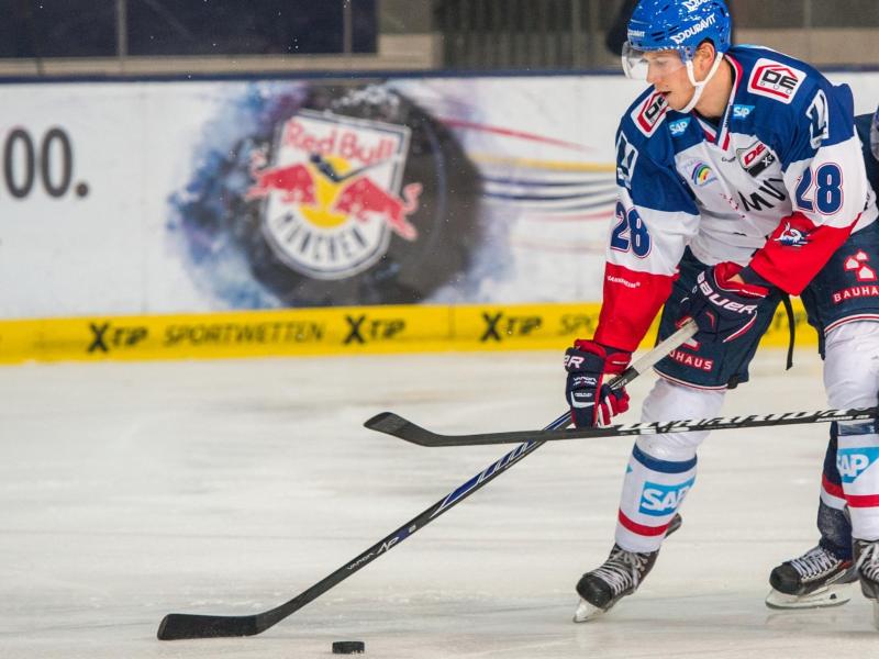 Mads Christensen stellte mit seinem Treffer den Sieg des EHC München sicher