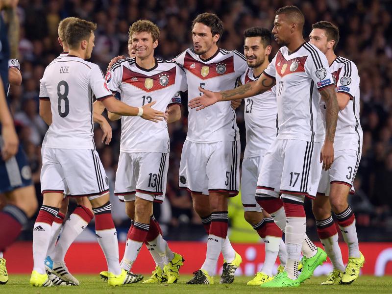 Die deutschen Nationalspieler können sich wohl auch bald über die Prämien fürs EM-Ticket freuen