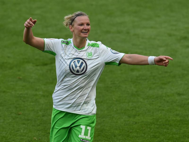 Die Wolfsburgerin Alexandra Popp verlängerte ihren Vertrag