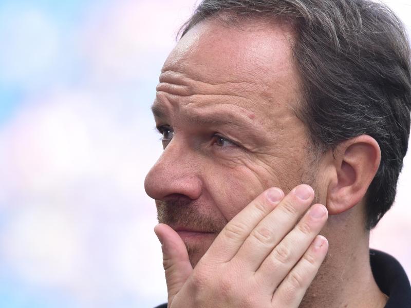 Stuttgarts Trainer Alexander Zorniger warnt vor der Pokalpartie in Jena