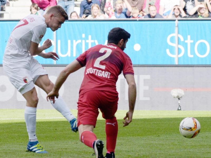 Finnbogason (l.) traf erneut für den FC Augsburg