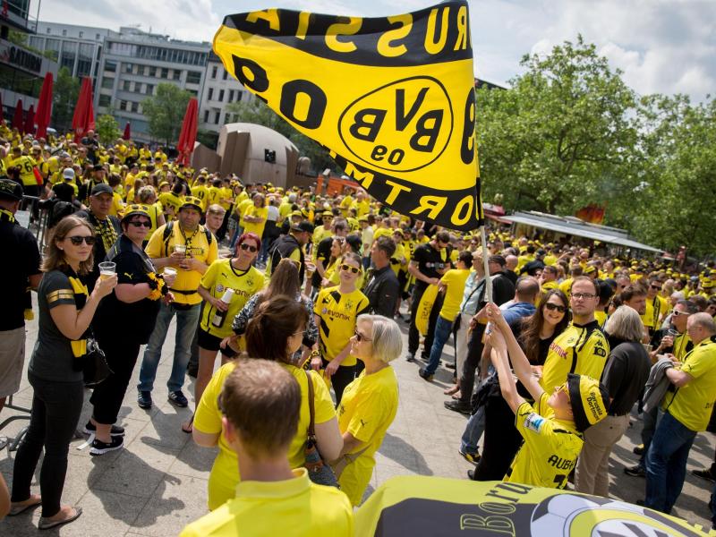 Die BVB-Fans treffen sich am Breitscheidplatz