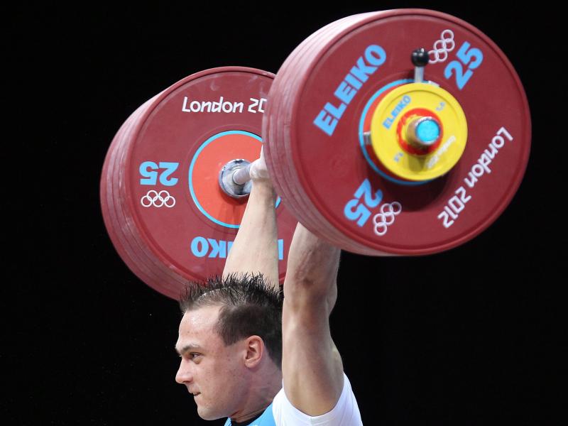 Ilya Ilyin muss seine Goldmedaillen zurückgeben Ilya Ilyin muss seine Goldmedaillen zurückgeben