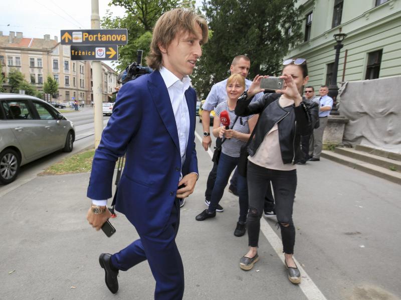 Luka Modrić kommt am Gericht in Osijek an