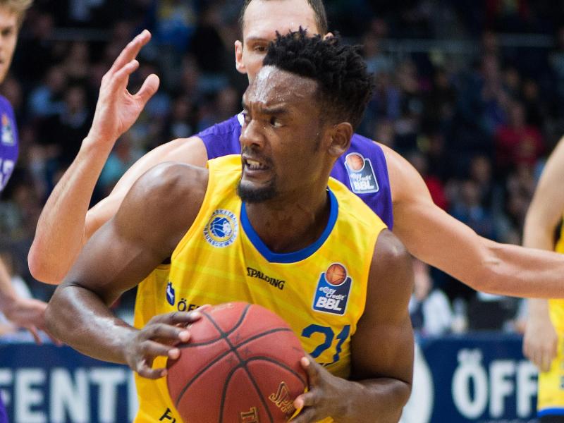 Dyshawn Pierre spielt künftig mit dem italienischen Erstligisten Dinamo Sassari in der Champions League Dyshawn Pierre spielt künftig mit dem italienischen Erstligisten Dinamo Sassari in der Champions League