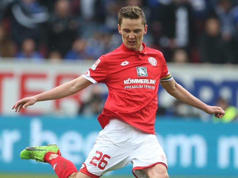 Niko Bungert bleibt Kapitän vm FSV Mainz 05