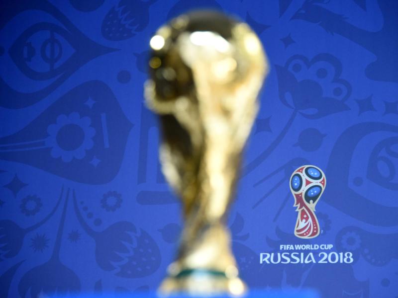 Der WM-Pokal wird 2018 in Russland ausgespielt