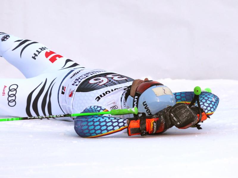 Für Dominik Schwaiger ist die Skisaison bereits früh beendet. Für Dominik Schwaiger ist die Skisaison bereits früh beendet.