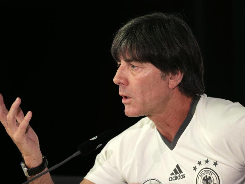 Hat bei vielen Bundesliga-Klubs taktische Mängel ausgemacht: Bundestrainer Joachim Löw
