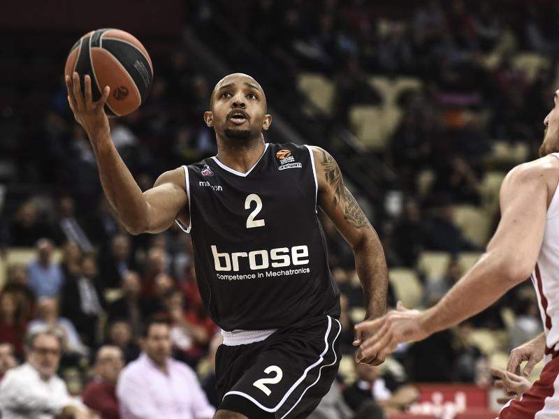 Bambergs Ricky Hickman hat sich am linken Daumen verletzt Bambergs Ricky Hickman hat sich am linken Daumen verletzt