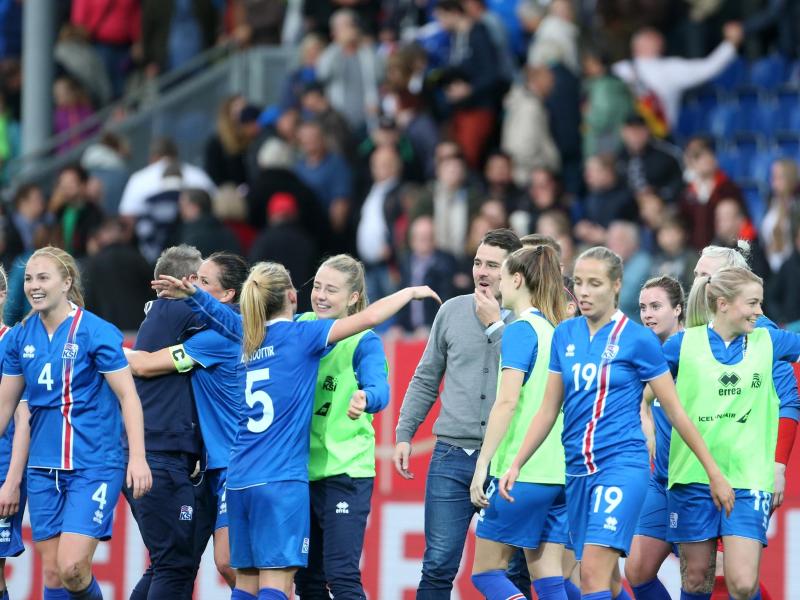 Islands Frauen gewinnen in Slowenien