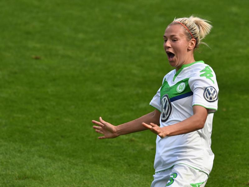 Vier Tore steuerte Wolfsburgs Zsanett Jakabfi zum 5:0 gegen Bremen bei