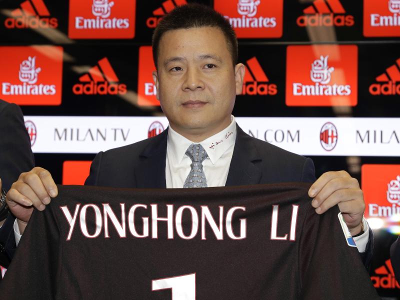 Li Yonghong hatte den AC Mailand im April 2017 vom langjährigen Besitzer Silvio Berlusconi gekauft